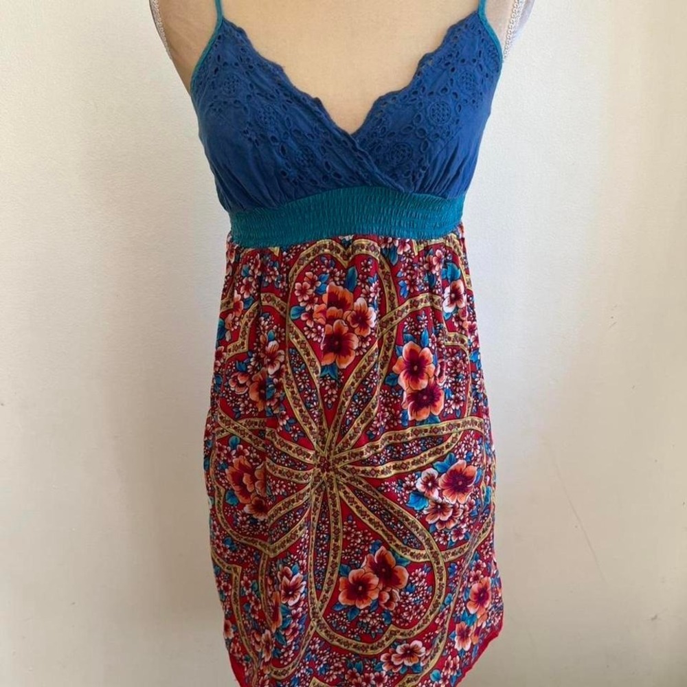 Forever 21 Floral Mandala Eyelet Lace Smocked Empire Waist Mini Dress Blue Red L